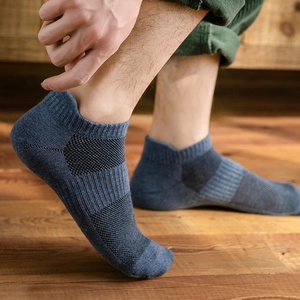 Chaussettes basses pour hommes 100% coton respirantes tricotées couleur unie pour l'été usage quotidien fines - Product Image 2