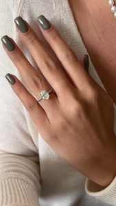 Anillo de compromiso de diamante cultivado en laboratorio con corte ovalado de 1,7 quilates, oro sólido de 14K para bodas y fiestas románticas - Product Image 4