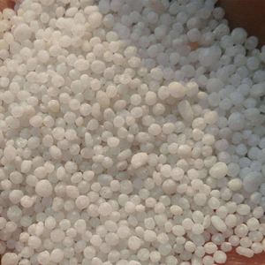 Comprar Fertilizante 46% Sulfato de Amonio (H2)2 en Partículas Sólidas Granuladas, Alta Pureza para Vehículos Diésel - Product Image 1