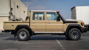 โตโยต้า แลนด์ ครุยเซอร์ 79 รถกระบะแบบแค็บเดี่ยวและแค็บคู่ LX-Z เครื่องยนต์ดีเซล 2.8 ลิตร เกียร์อัตโนมัติ ขาย - Product Image 4