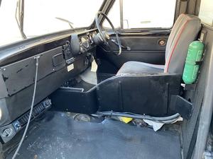 AUSTIN FX4D TAXI 1982, MUY BIEN CUIDADO, AUTÉNTICO, CON VOLANTE A LA DERECHA/IZQUIERDA, LISTO PARA ENTREGAR - Product Image 5