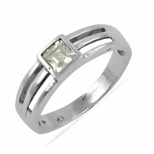 Bague solitaire en argent 925 avec pierre précieuse carrée pour femmes, bijoux tendance pour un usage quotidien avec sertissage incrusté - Product Image 2