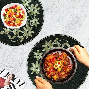 แผ่นรองแก้วสำหรับรับประทานอาหารลูกปัดแก้วขนาด36 "แผ่นรองจานสำหรับงานแต่งงานดีไซน์ลายดอกไม้งานออกแบบได้ตามต้องการ - Product Image 6