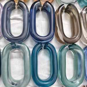 Chaînes en résine époxy artistique personnalisées, décorations murales multiples pour séparateur de pièce personnalisé, toutes les couleurs disponibles - Product Image 3