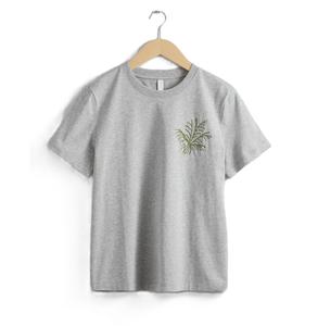 Camisetas Holgadas para Mujer, Estilo Casual Urbano, con Ajuste Holgado y Bordado Personalizado, Hechas de Tela de Punto - Product Image 1