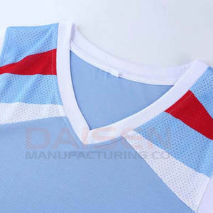 Tenue de basketball à faible MOQ, uniforme de basketball à séchage rapide, uniforme de basketball confortable - Product Image 3