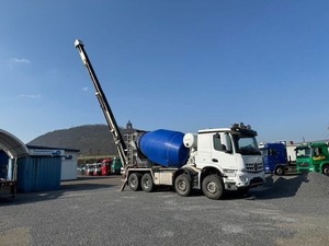2017 Merc edes Be nz <b>Concrete</b> <b>Mixer</b> <b>Truck</b> Heavy Duty 10 Wheeler Cement <b>Mixer</b> With High Performance For Construction Projects - Product Image 6