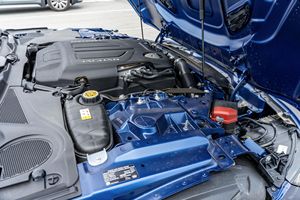 2023 Jaguar F-Type R Coupé Gasolina, Bajo Kilometraje - Product Image 6