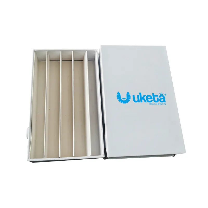 UKETA OEM5パックタバコ収納ボックスチャイルドプルーフボタンスライディングケースカスタムインサート付きチャイルド耐性紙箱パッケージ