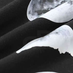 T-shirts tendance pour hommes, col rond, conçus pour un confort quotidien avec un tissu doux, une sensation légère et un style prêt pour la ville. - Product Image 3