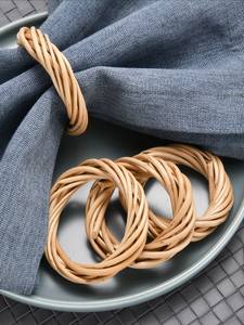 Servilletero decorativo de ratán para granja con acabado natural para complementar las telas de servilleta de mesa de lino y algodón - Product Image 2