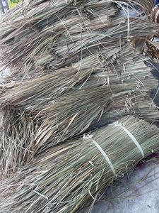 Toit de villégiature avec toit de chaume Toiture de chaume en herbe Meilleure qualité et prix attractif - Product Image 4