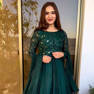 Ropa de fiesta de diseño, atuendo de trabajo de secuencia con bordado pesado, atuendo de boda Dupatta - Product Image 1