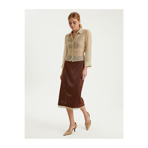 Falda de Satén para Mujer BGN con Detalle de Bordado de Cuentas Exquisito Modelo S24S094 - Product Image 2