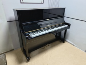 Yamahas U1M Japanese Sale <b>Keyboard</b> Instruments <b>Second</b> <b>Hand</b> Upright Piano Beffa Hammers Durable Action 88 Keys Full Size - Product Image 6