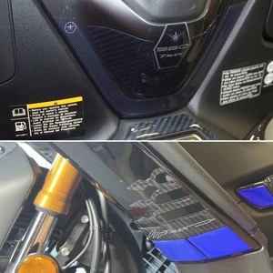 Kit Adesivi Protettivi 3D Blu su Misura e Pad Serbatoio per Moto Yamaha Tmax 560 2022-2023 - Product Image 3