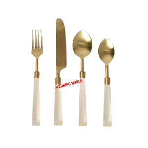Cubiertos de diseño personalizados de alta calidad, hechos a mano, clásicos y elegantes, cubiertos metálicos para mesa. - Product Image 2