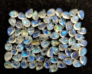 Natural Rainbow Moonstone Pear 9X13mm Cabochon Flat Back Blue Flashy Piedra preciosa suelta de alta calidad - Product Image 2