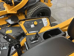 เครื่องตัดหญ้าแบบ Zero Turn รุ่นใหม่ Cub Cadet ZT3 60 (60 นิ้ว) 24 แรงม้า เครื่องยนต์ดีเซลสำหรับงานอุตสาหกรรม 28V ตัดหญ้าได้สูง - Product Image 2