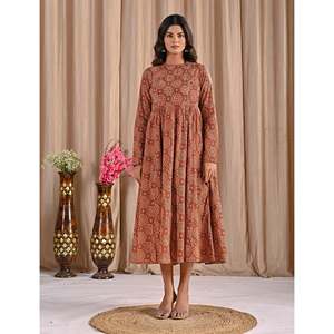 Vestido Anarkali de algodón rojo estampado a mano, estilo pakistaní, traje indio Lehenga Choli Salwar Choli, hecho de georgette. - Product Image 3