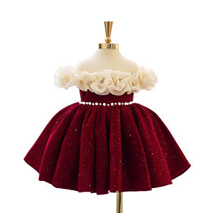 Robe de princesse en velours d'hiver de haute qualité pour bébés filles OEM ODM fabriqué au Vietnam depuis 12 ans à volants conception d'épaule à demi-manches - Product Image 5