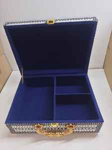 Cajas de LAC hechas a medida con cuentas ideales para usar en bodas y adecuadas para regalar - Product Image 3