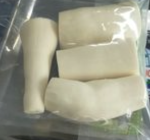 Porciones de raíz de yuca (cáscara) congeladas de Vietnam de calidad superior, elaboradas con material almidonado uniforme, diseñadas para freír y cocinar de forma tradicional. - Product Image 4