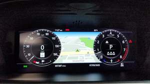 Increíble Range Rover Sport HST AWD 2022 en perfectas condiciones, bajo kilometraje, disponible en stock, ofrecido a una oferta increíble que no querrás perderte - Product Image 4