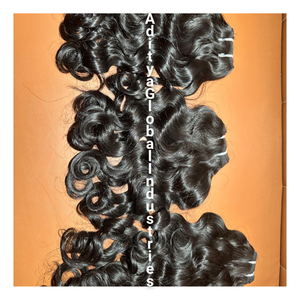 Vente en gros de paquets de cheveux humains vierges bouclés 100% bruts pour bébé indien Remy tissage de cheveux indien jeune femme cheveux humains à cuticule alignée - Product Image 2