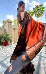 BELLE RICHE PALLU JACQUARD TRAVAIL TOUT SAREE EXCLUSIF JACQUARD BORDER Fashionharbour Bollywood Style Viscose pour les fêtes - Product Image 6