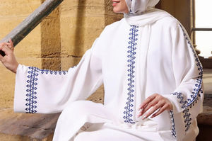 Mujeres Abayas ropa islámica personalizada musulmán Hijab lentejuelas impresas musulmán vestido largo informal de talla grande Abayas venta al por mayor personalizado - Product Image 5