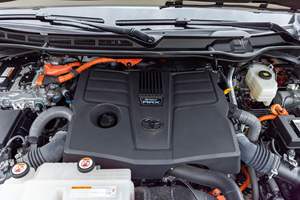 Système de Propulsion Hybride Biturbo TRD Pro Sequoia 2023, 4x4, Tente de Toit - Product Image 6