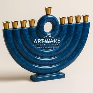 Menorah Hanukkah de color rojo rubí, resina dorada, estilo moderno, decoración judía elegante, artesanía hecha a mano, estilo francés, diseño de autor. - Product Image 3