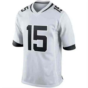 Maillot de football américain sur mesure, design personnalisé, sublimation de haute qualité, haut court personnalisé pour équipe, maillot de football américain - Product Image 5