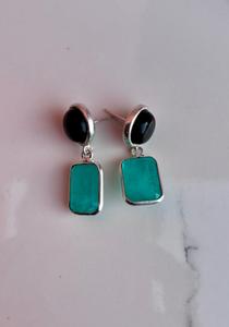 Tourmaline Paraiba en argent sterling 925 avec boucle d'oreille en argent Onyx noir Belle boucle d'oreille pour femme Belle boucle d'oreille à deux pierres. - Product Image 4