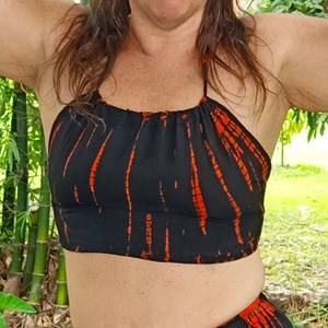 Tradicional artesanal Casual hecho a mano Tie and Dye Tops Tie-dye crop top Blusa única hecha a mano tie-dye - Product Image 5