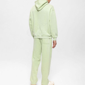 Survêtement confortable pour homme avec tissu respirant pour la course à pied, la remise en forme, l'entraînement et les sports de plein air - Product Image 4