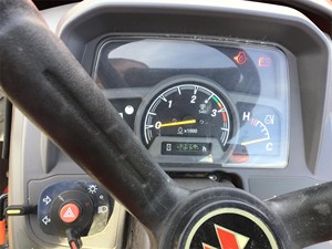 Tractor Pequeño Confiable Massey Ferguson GC1723E 2020 con Transmisión Hidrostática - Product Image 3