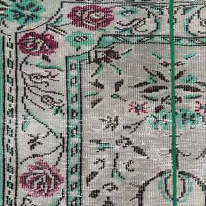 พรมวินเทจสไตล์ตุรกี ขนาด 3.4x7.9 ฟุต พรมขนสัตว์ขอบสีเขียว - Product Image 3