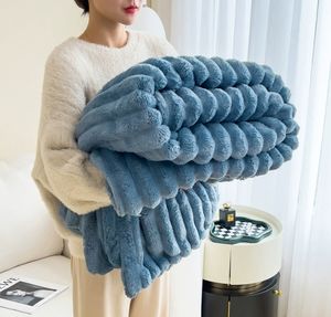 Manta multifuncional acogedora y cálida para siesta - Product Image 4