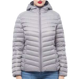 Vente en gros 2026 Blouson matelassé pour femme Nouvelle arrivée Tissu confortable et tendance Vêtement d'extérieur long Blouson matelassé confortable pour femme - Product Image 1