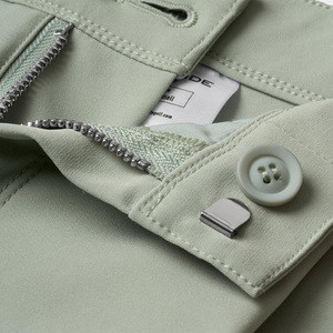 Shorts de golf extensibles à séchage rapide en gros pour hommes et femmes, personnalisables, Dry Fit avec couleur et logo personnalisés, Spandex/Coton - Product Image 5