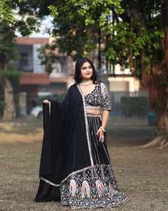 Lehnga choli ผ้าจอ georgatte สำหรับสาวอินเดียและปากีสถานสำหรับงานแต่งงานและปาร์ตี้สวมใส่ในราคาขายส่ง - Product Image 1