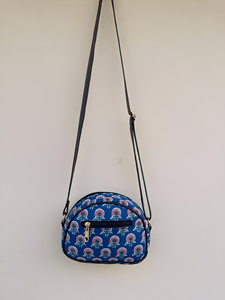 Indian Handmade Eco-Friendly Women's Boho Vintage Lightweight Daily Use Floral Hand Block Printed Pure Cotton Zipper Crossbody - Product Image 2