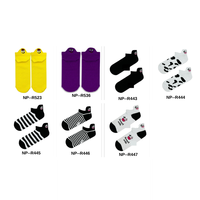 Chaussettes en coton écologiques antidérapantes à motifs personnalisés en gros, unisexes, décontractées, sportives, respirantes, douces, marque privée, usage quotidien