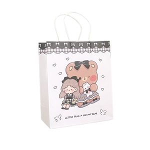 ถุงกระดาษของขวัญกระต่ายหมีน่ารักเป็นมิตรกับสิ่งแวดล้อมพร้อมพื้นหลังสีขาวด้ามจับทนทานเหมาะสำหรับงานปาร์ตี้วันเกิด (สไตล์05) - Product Image 6