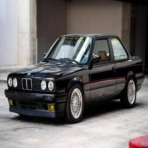 BM 325i Coupé d'occasion, best-seller, année 1990 - Product Image 2