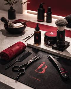 Silla de Salón Moderna de Madera Roja Ajustable con Espejo Arqueado para Barberías y Salones de Belleza - Product Image 2