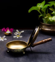 Brûleur d'encens en métal de fer avec manche en bois de santal thé et parfum d'ambre gris décor religieux mariage parfum désodorisant