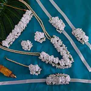 Ethnic Indian Jewellery Manufacturers <b>Bridal</b> Beaded Floral Choker Necklace Jewellery Set For Women, White - Product Image 2